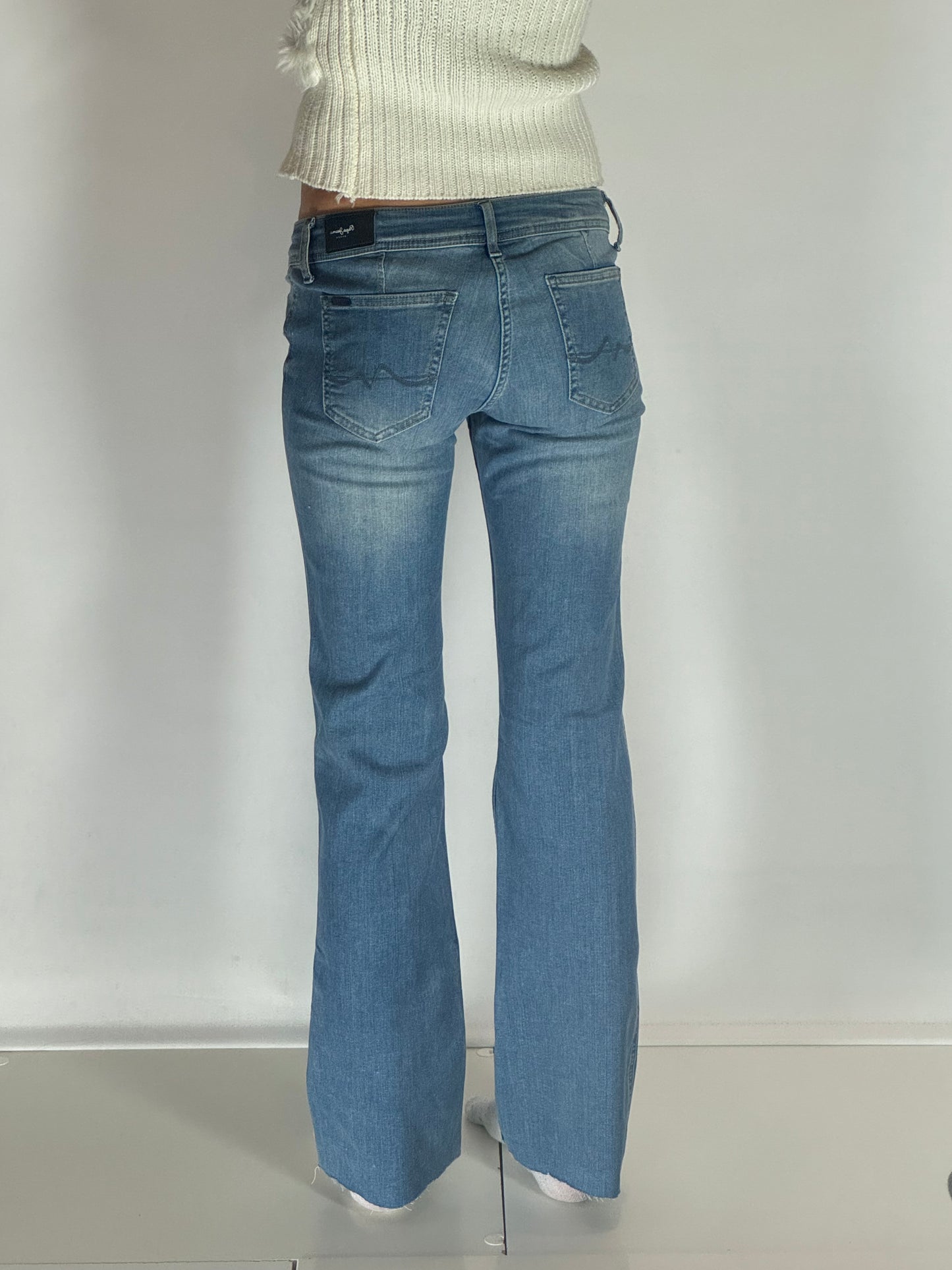 Lågmidjade jeans–stl: S