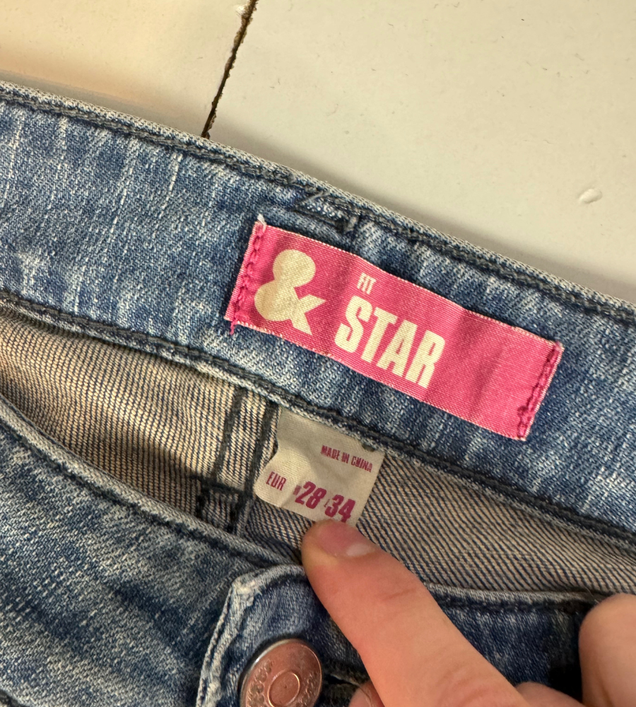 Lågmidjade jeans–stl: S/M