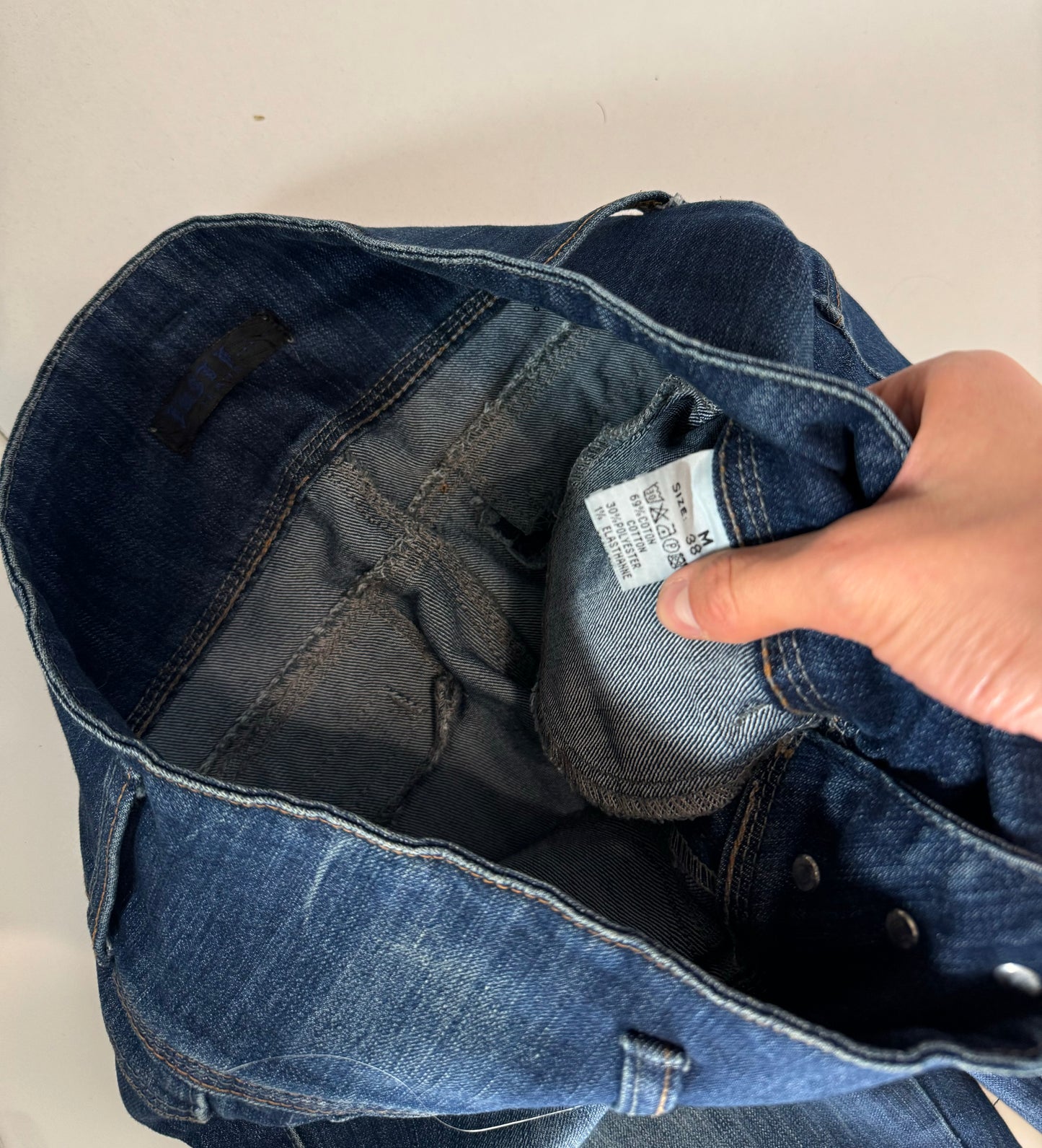 Utsvängda jeans stl: S