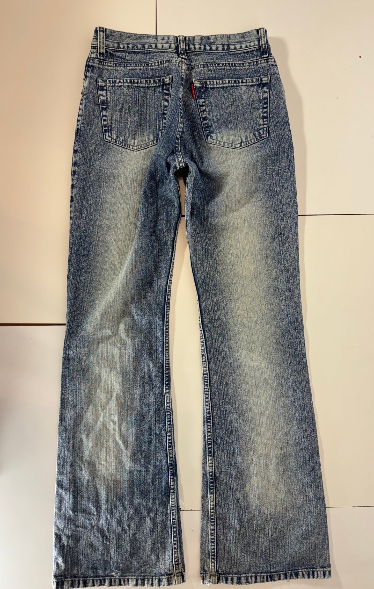 Utsvängda jeans–stl: XXS