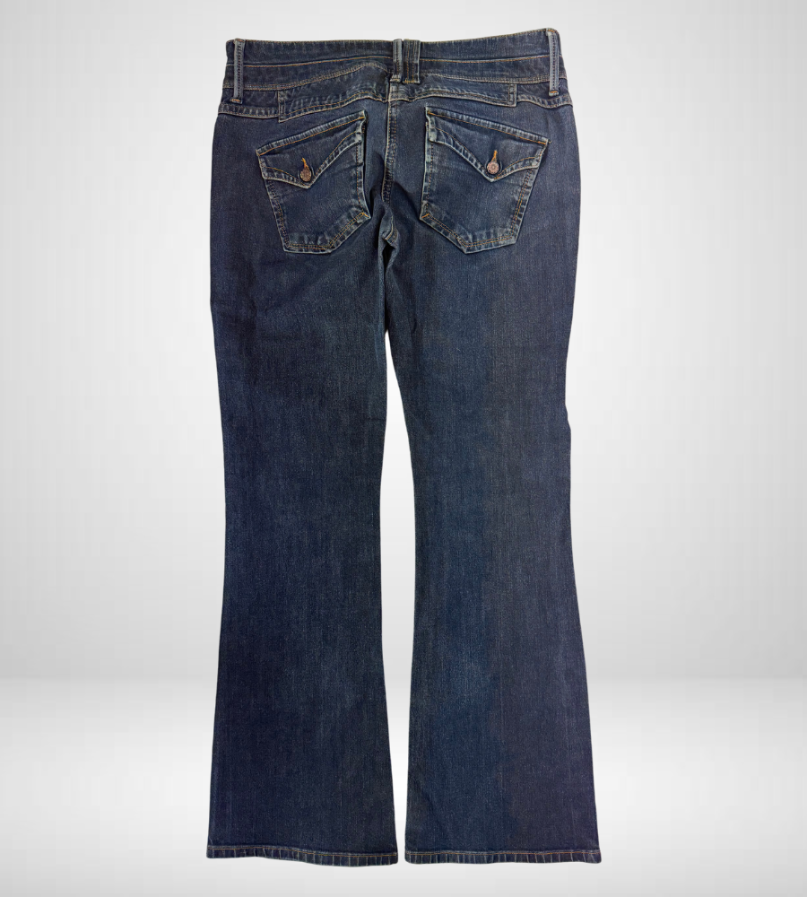 Utsvängda jeans–stl: S