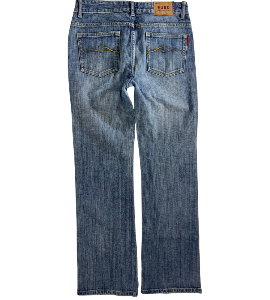 Utsvängda jeans–stl: S