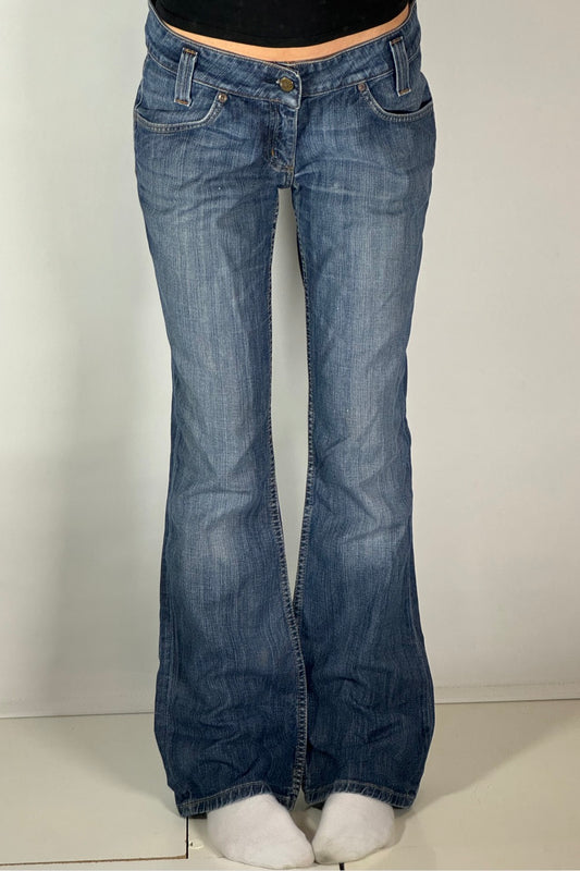 Lågmidjade jeans stl: M
