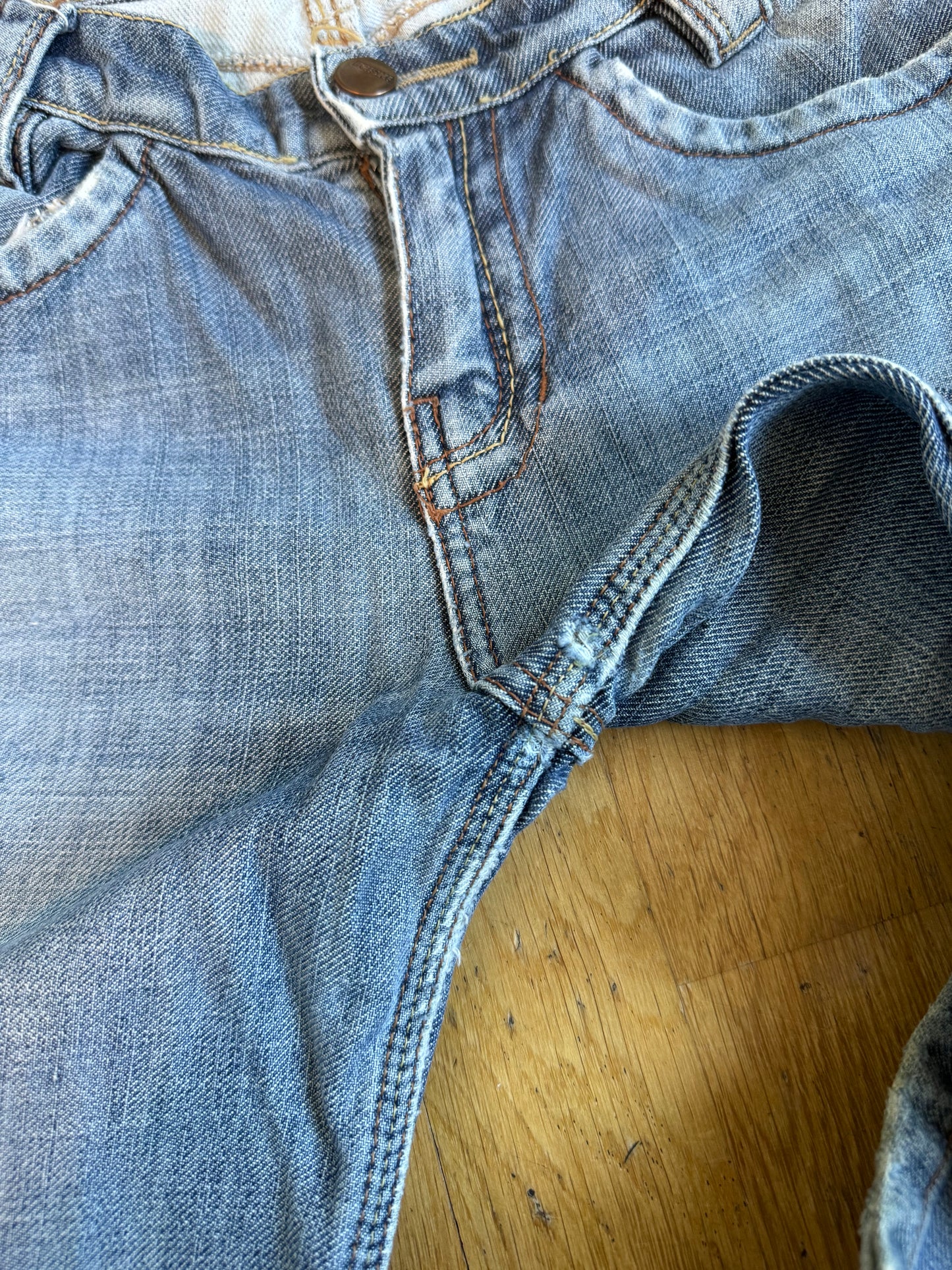 Lågmidjade jeans–stl: M
