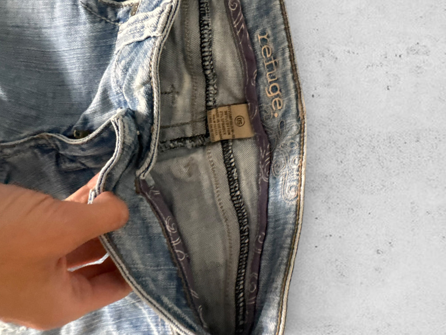 Low-rise jeans size: XXS