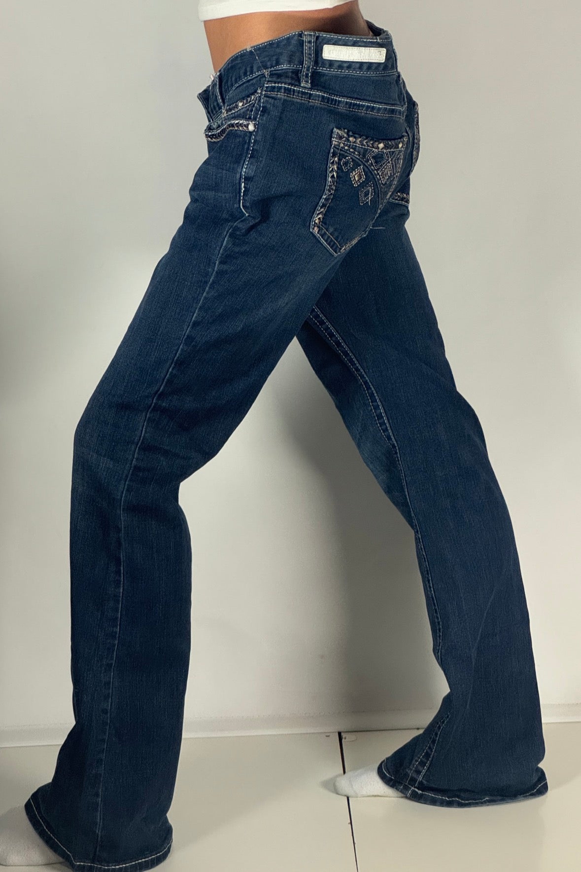 Utsvängda jeans stl: L