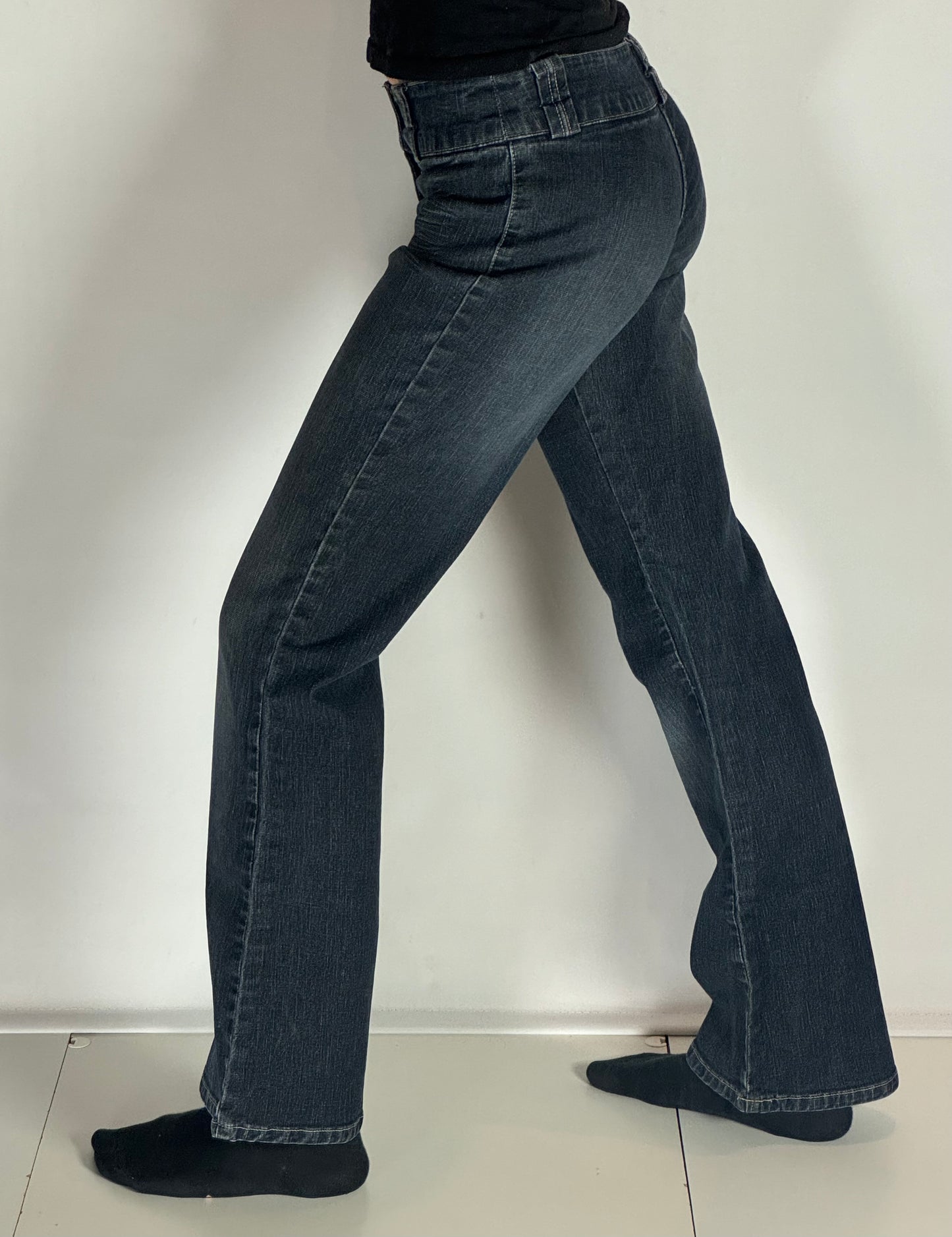 Utsvängda jeans–stl: XS
