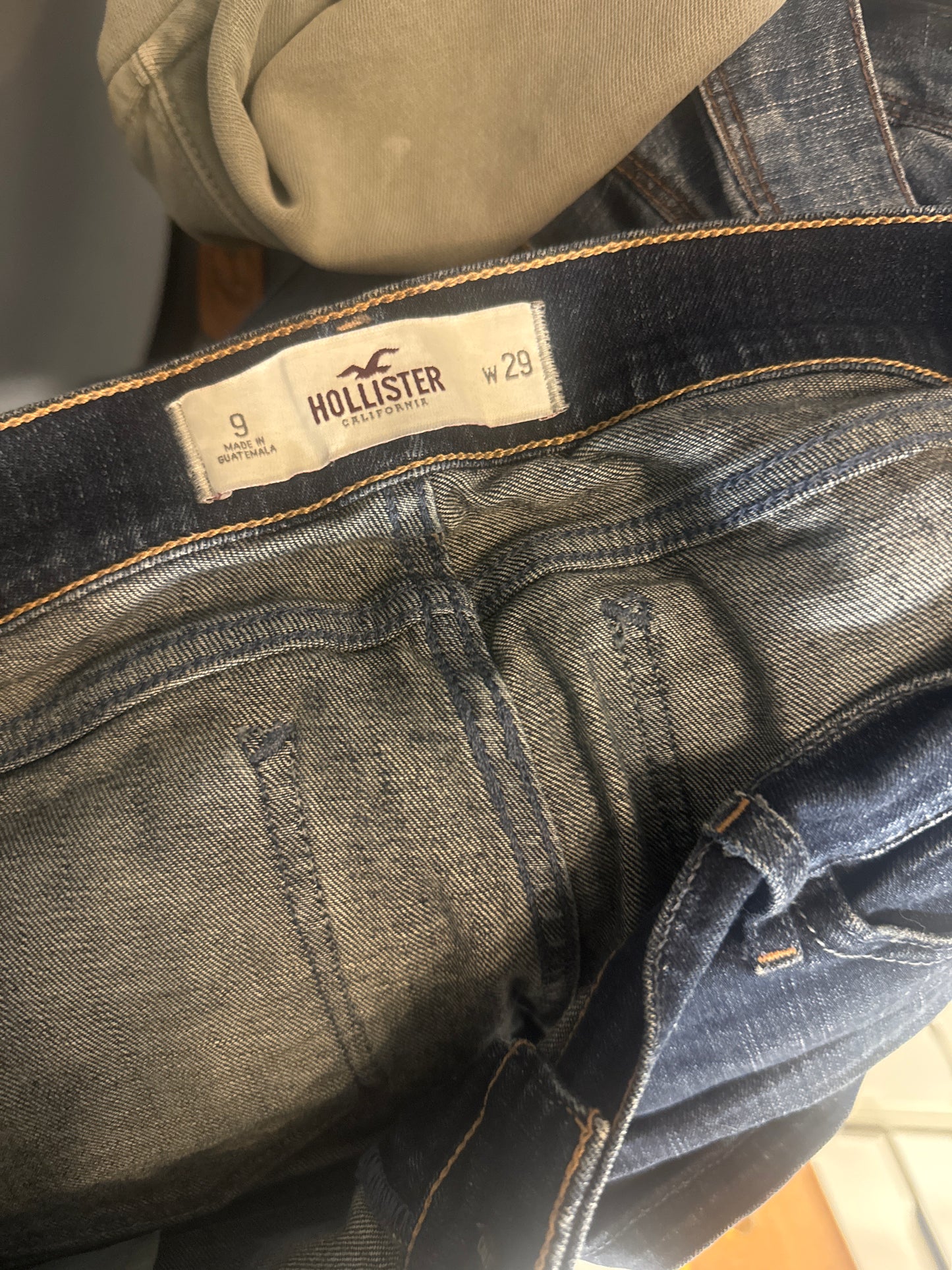 Hollister shorts stl: M