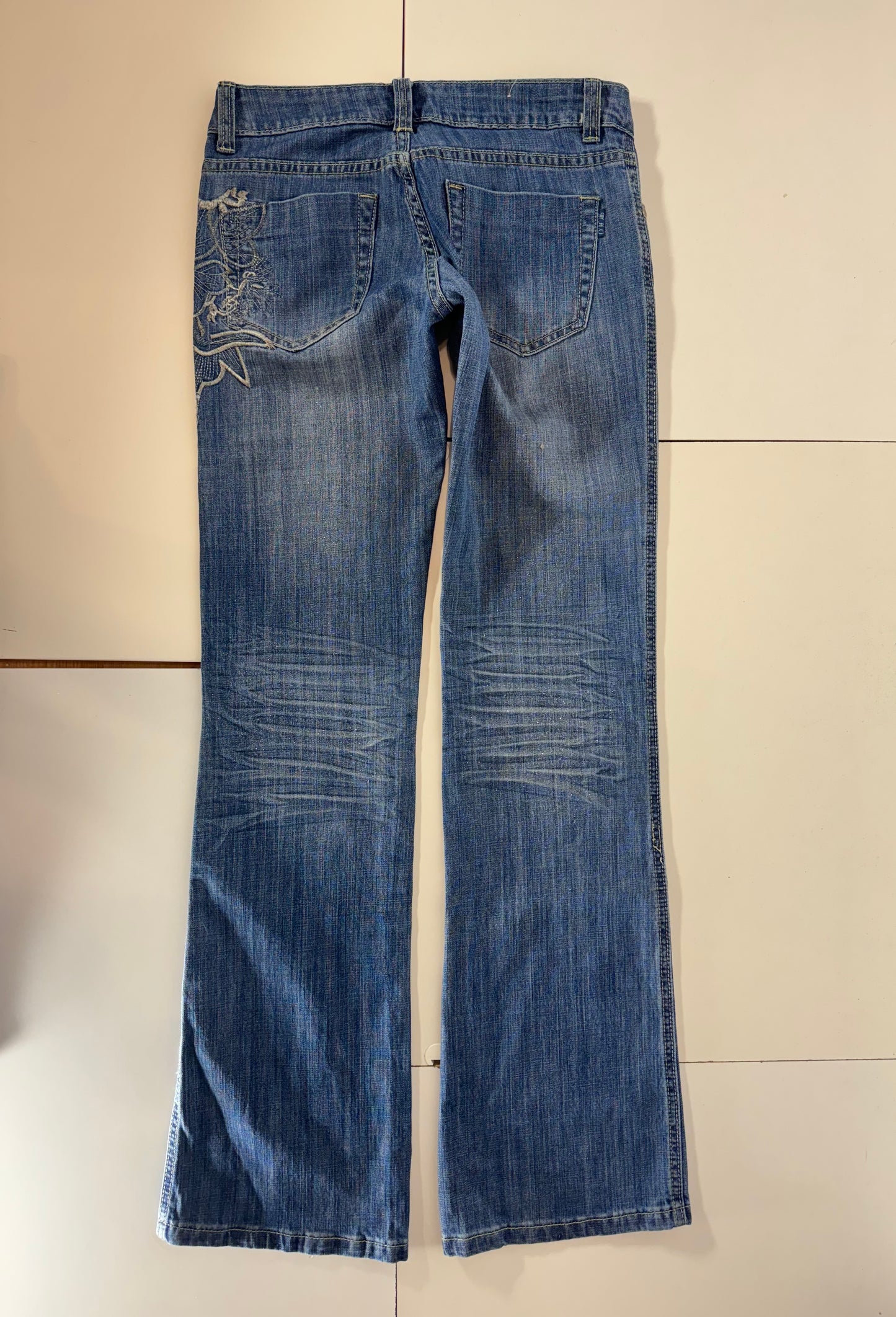Lågmidjade jeans–stl: XS/S