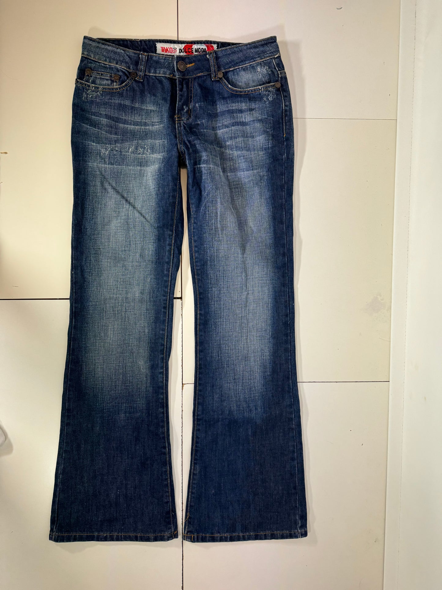 Utsvängda jeans stl: M