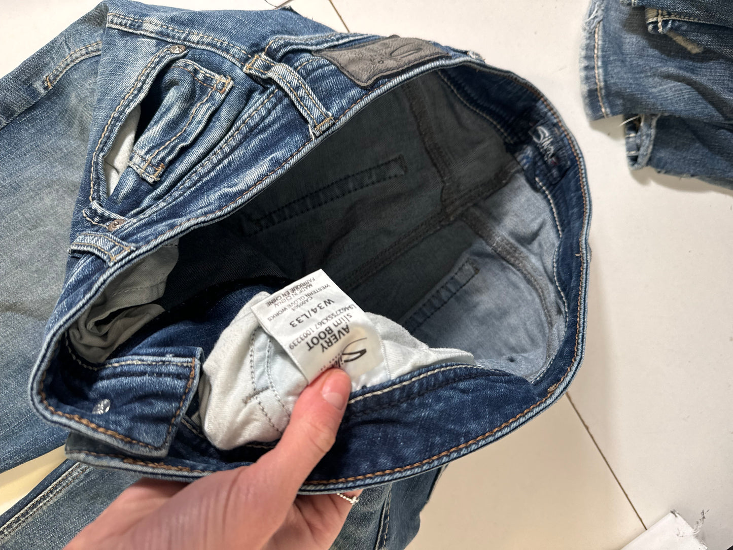 Utsvängda jeans stl: M