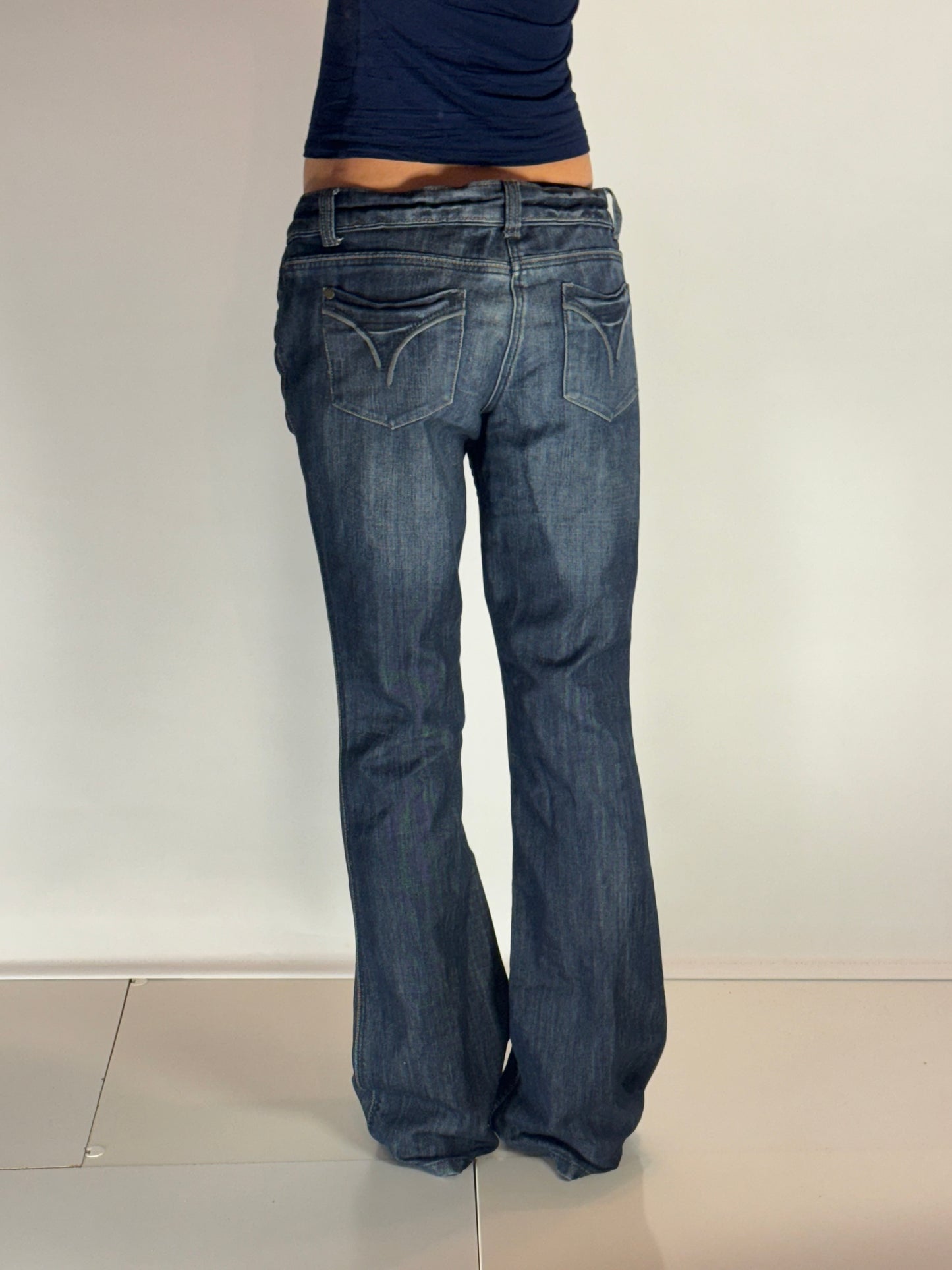 Lågmidjade jeans–stl: M