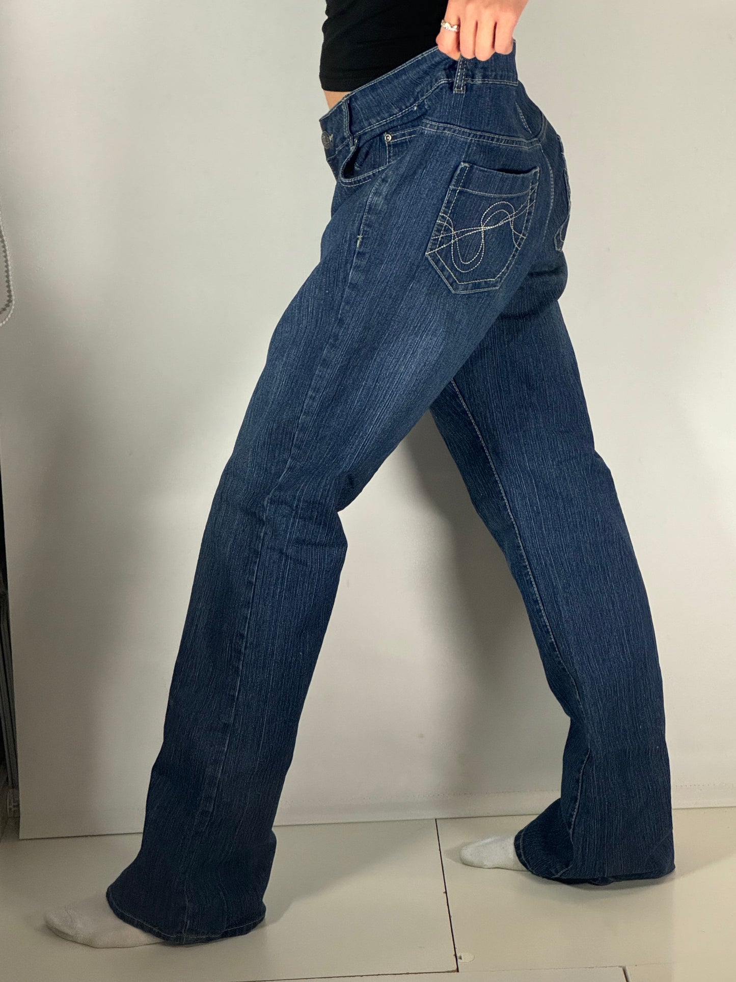Utsvängda jeans stl: XXL