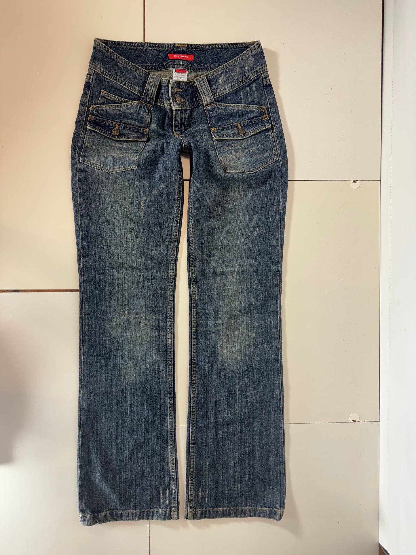 Lågmidjade jeans–stl: M