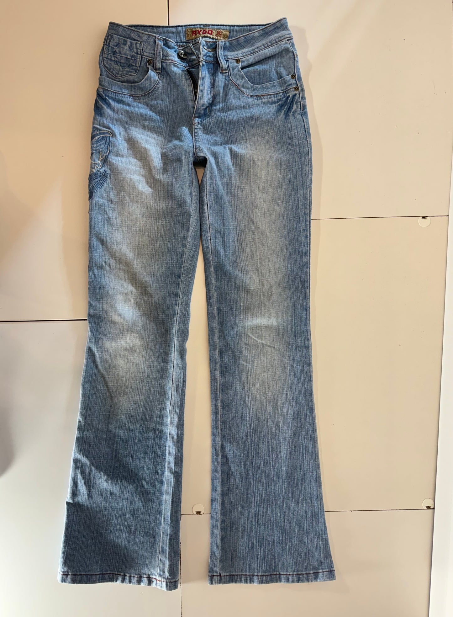 Utsvängda jeans stl: XS