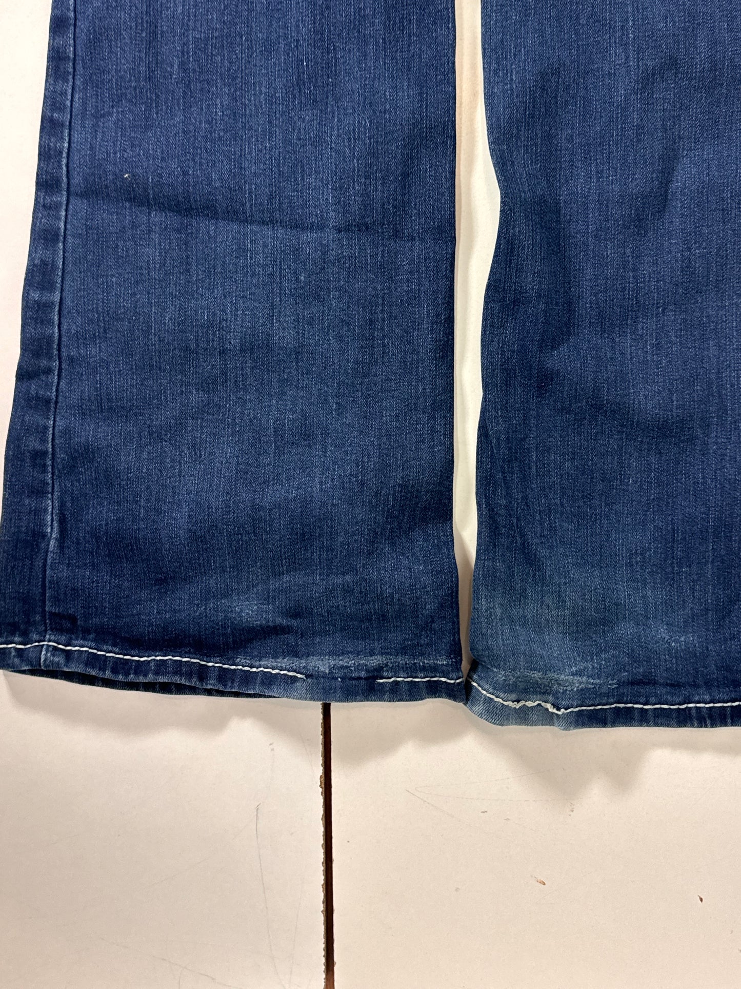 Utsvängda jeans stl: L