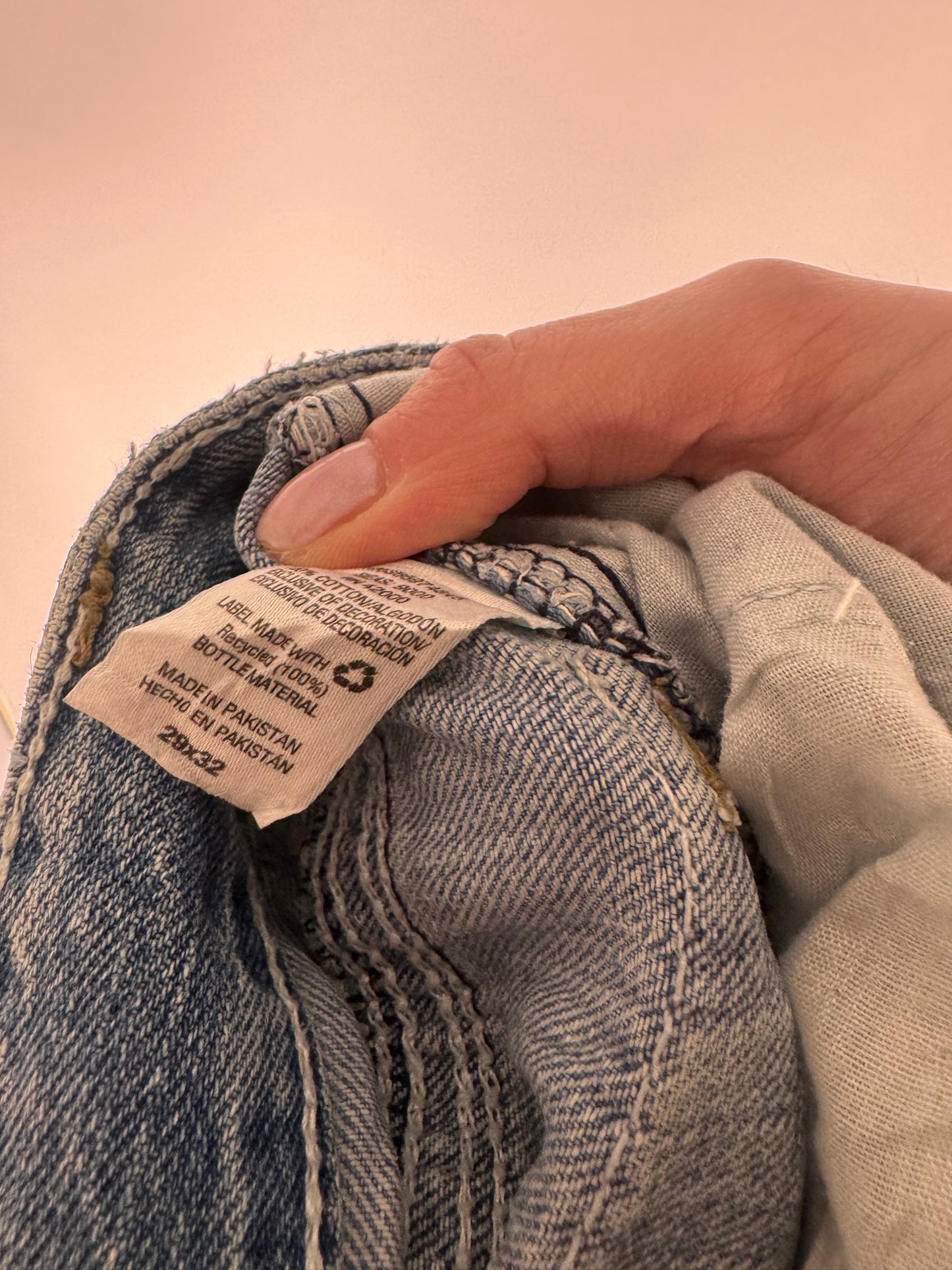 Utsvängda jeans stl: S