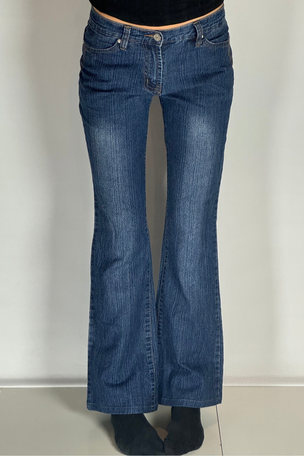 Utsvängda jeans–stl: XS