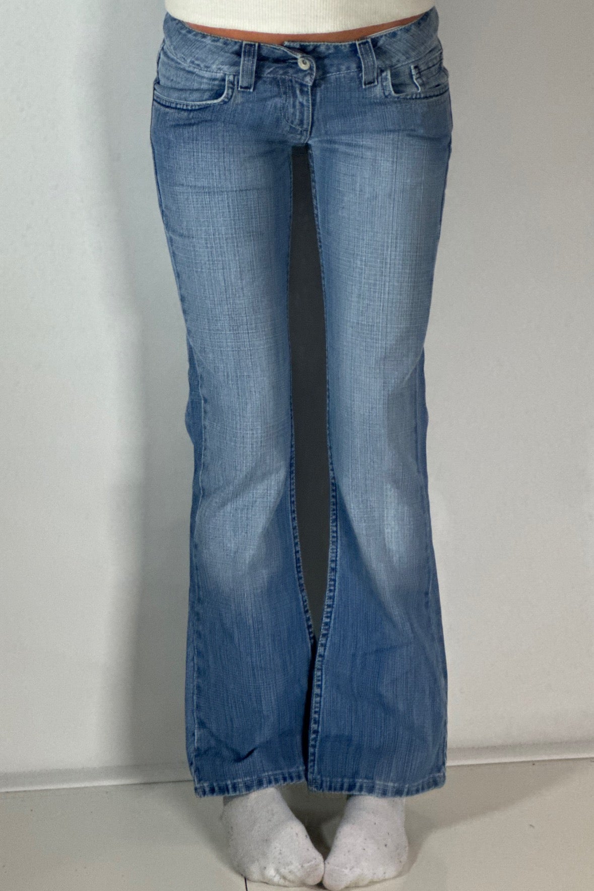 Lågmidjade jeans stl: XXXS (W26/L32)