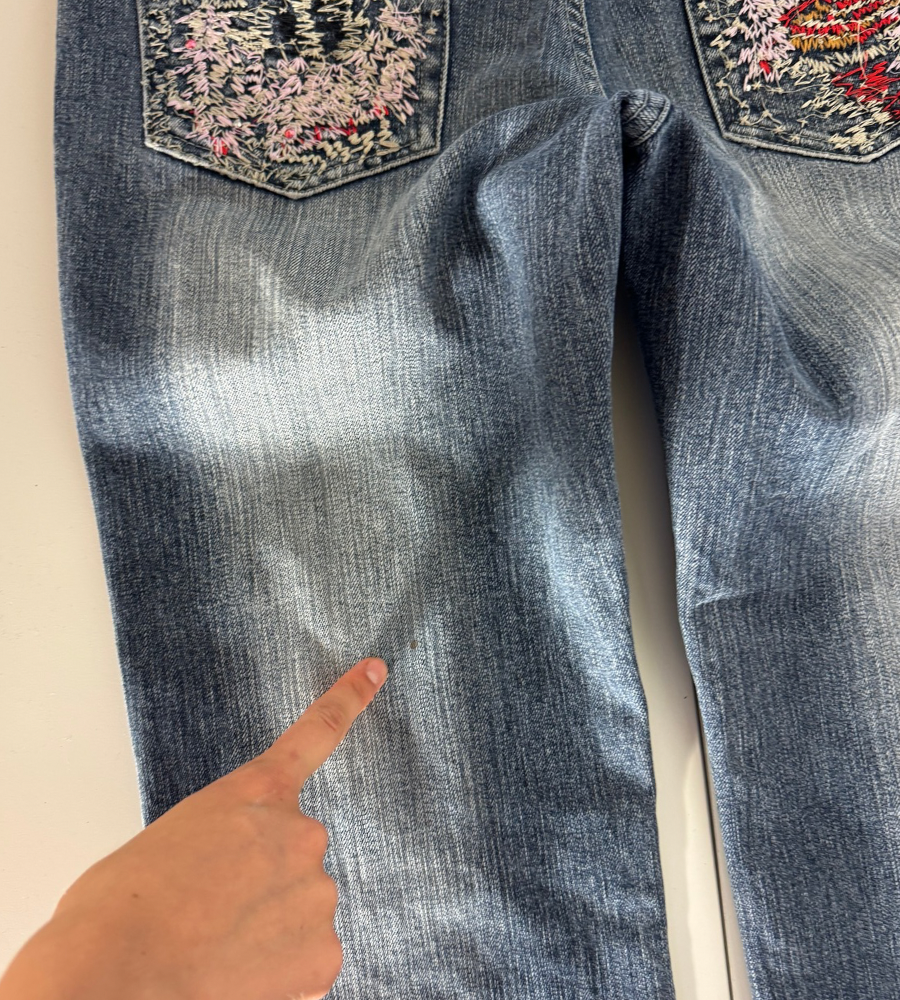 Utsvängda jeans–stl: S