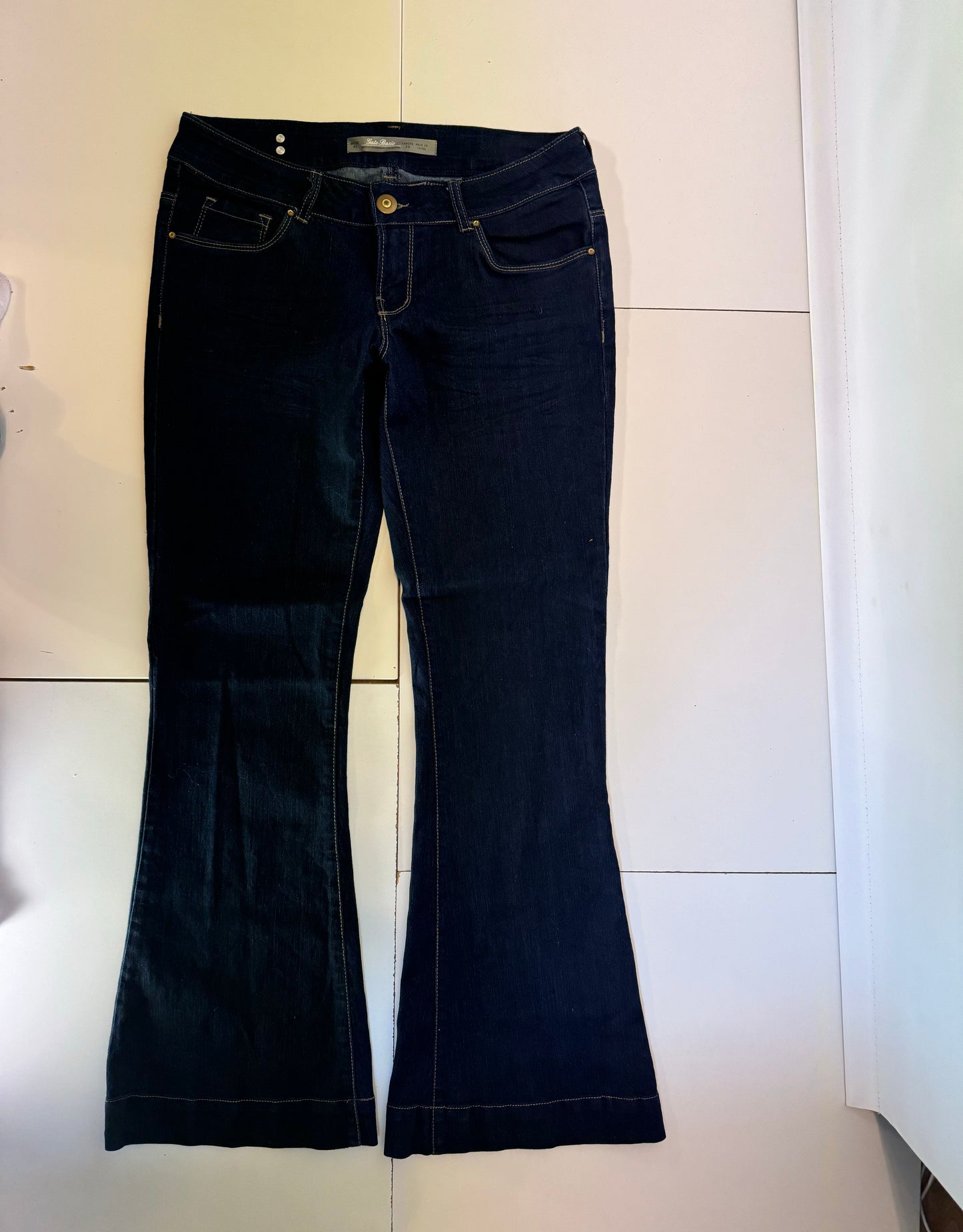 Lågmidjade jeans–stl: M
