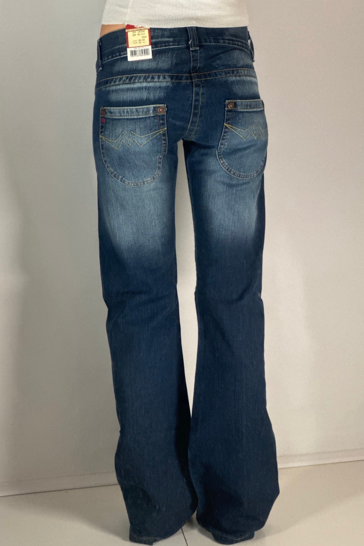 Lågmidjade jeans stl: XS (W28/L34)