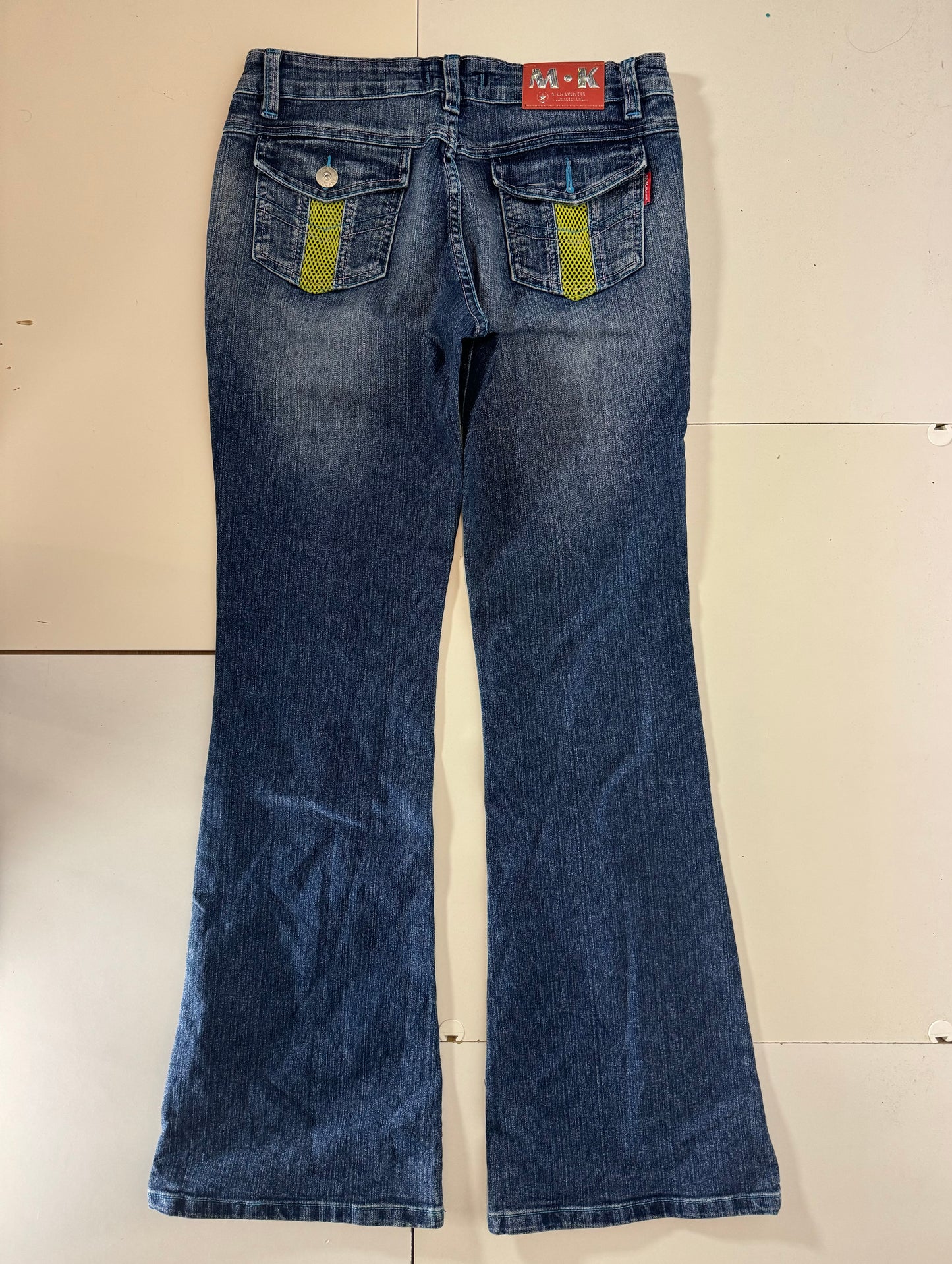 Utsvängda jeans stl: S/M