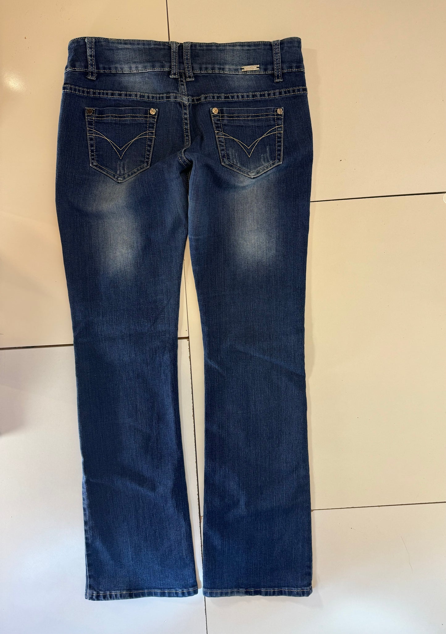 Lågmidjade jeans–stl: M