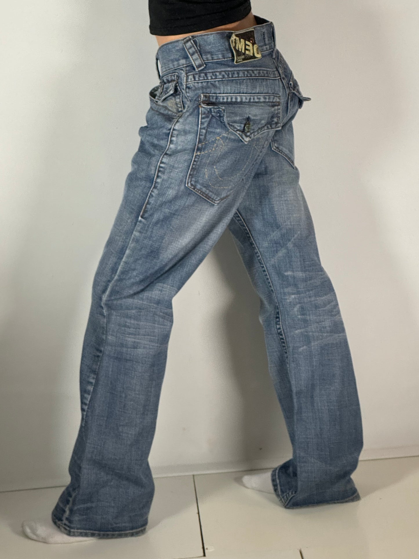 Utsvängda jeans stl: S/M