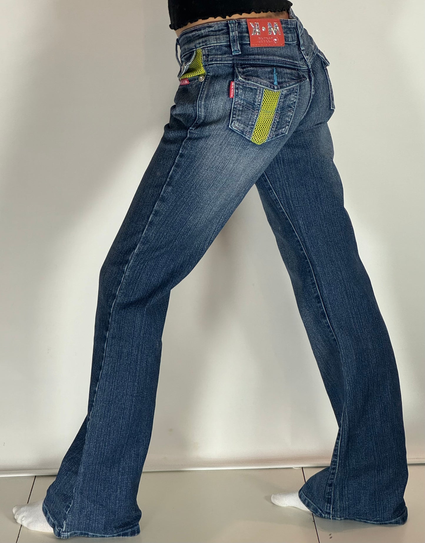 Utsvängda jeans stl: S/M