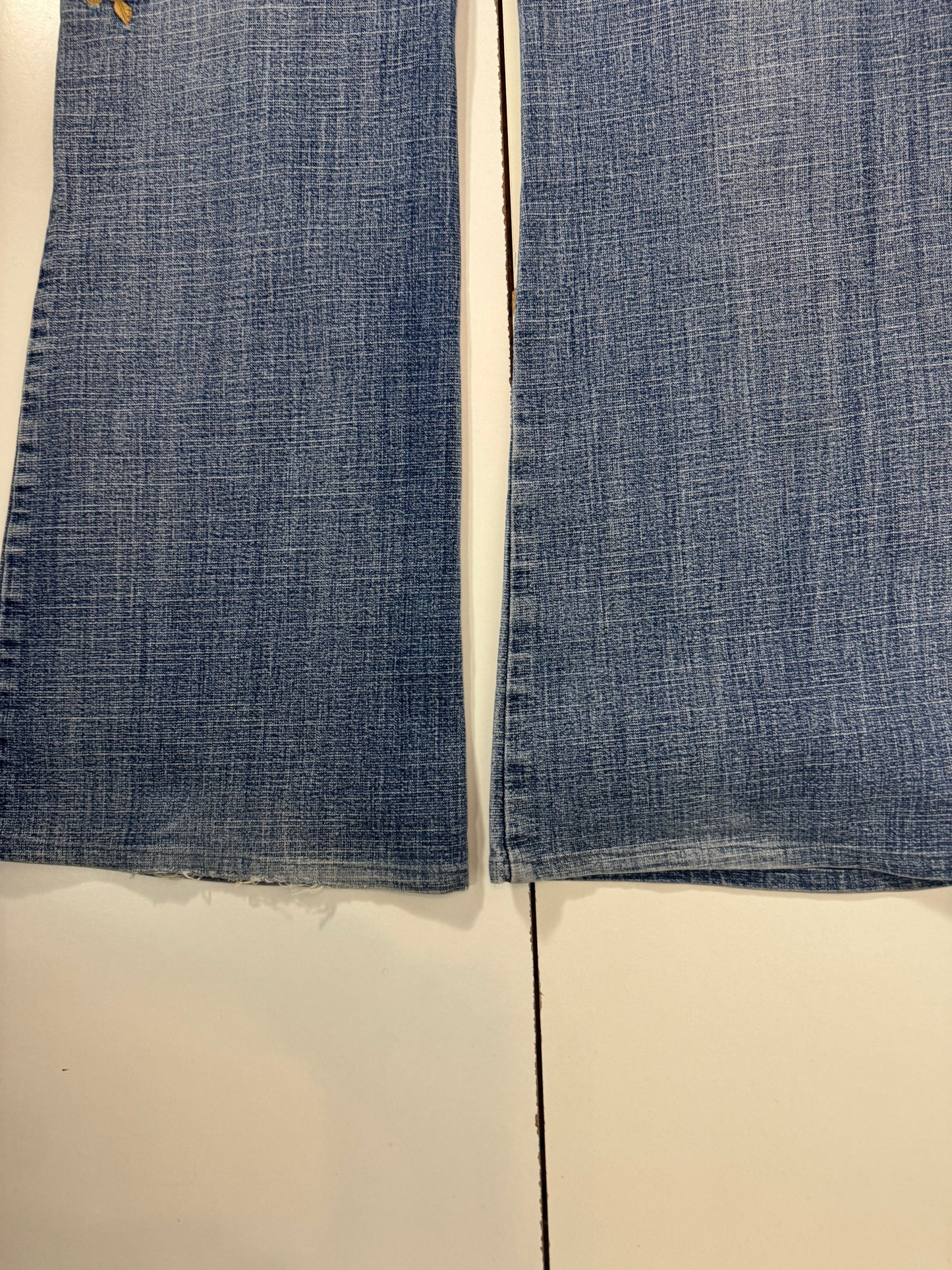 Utsvängda jeans stl: S/M
