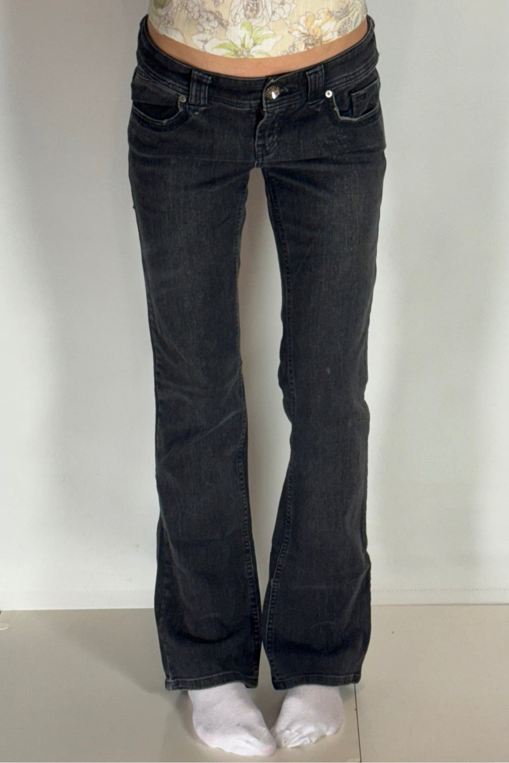 Lågmidjade jeans–stl: S
