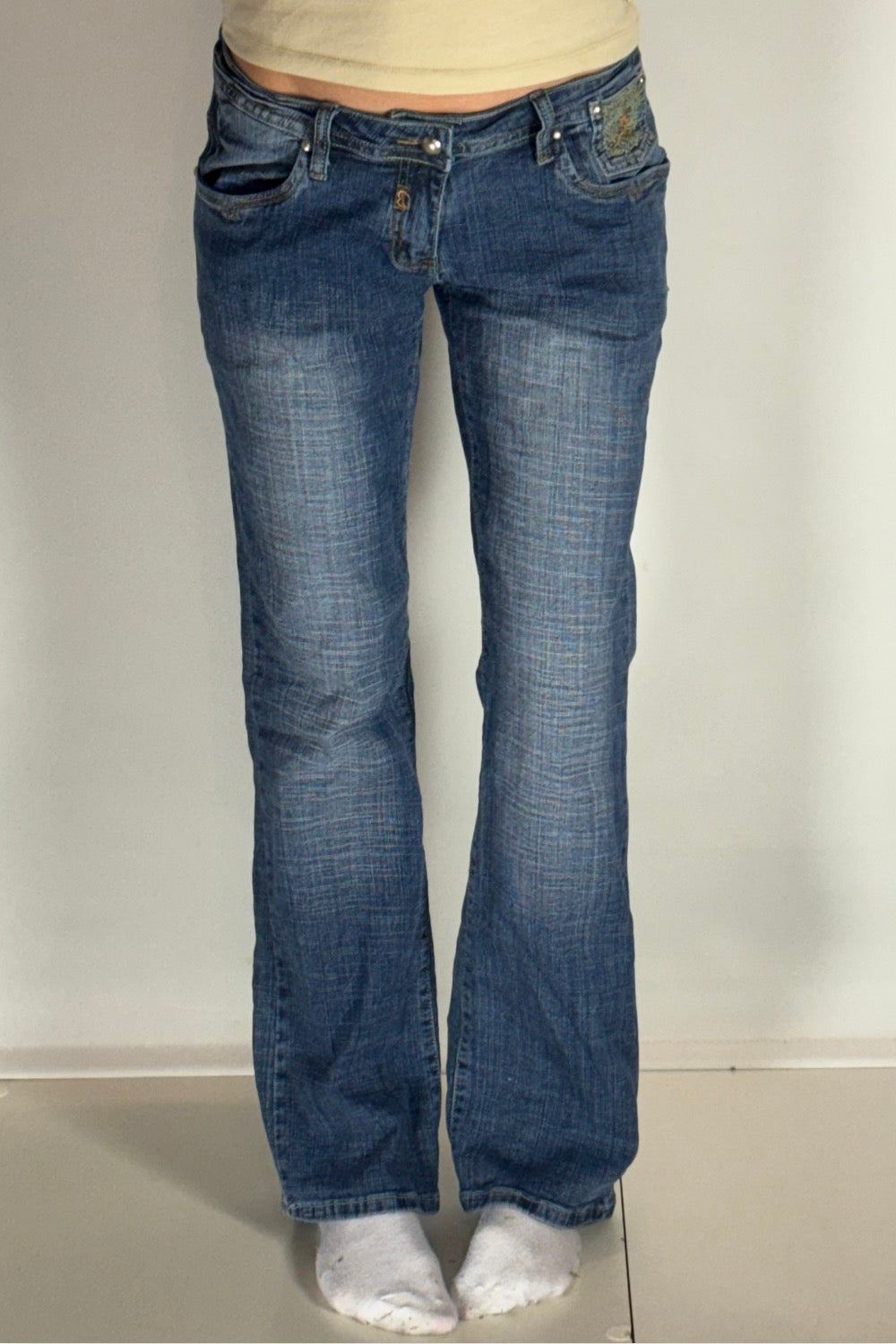Lågmidjade jeans–stl: M