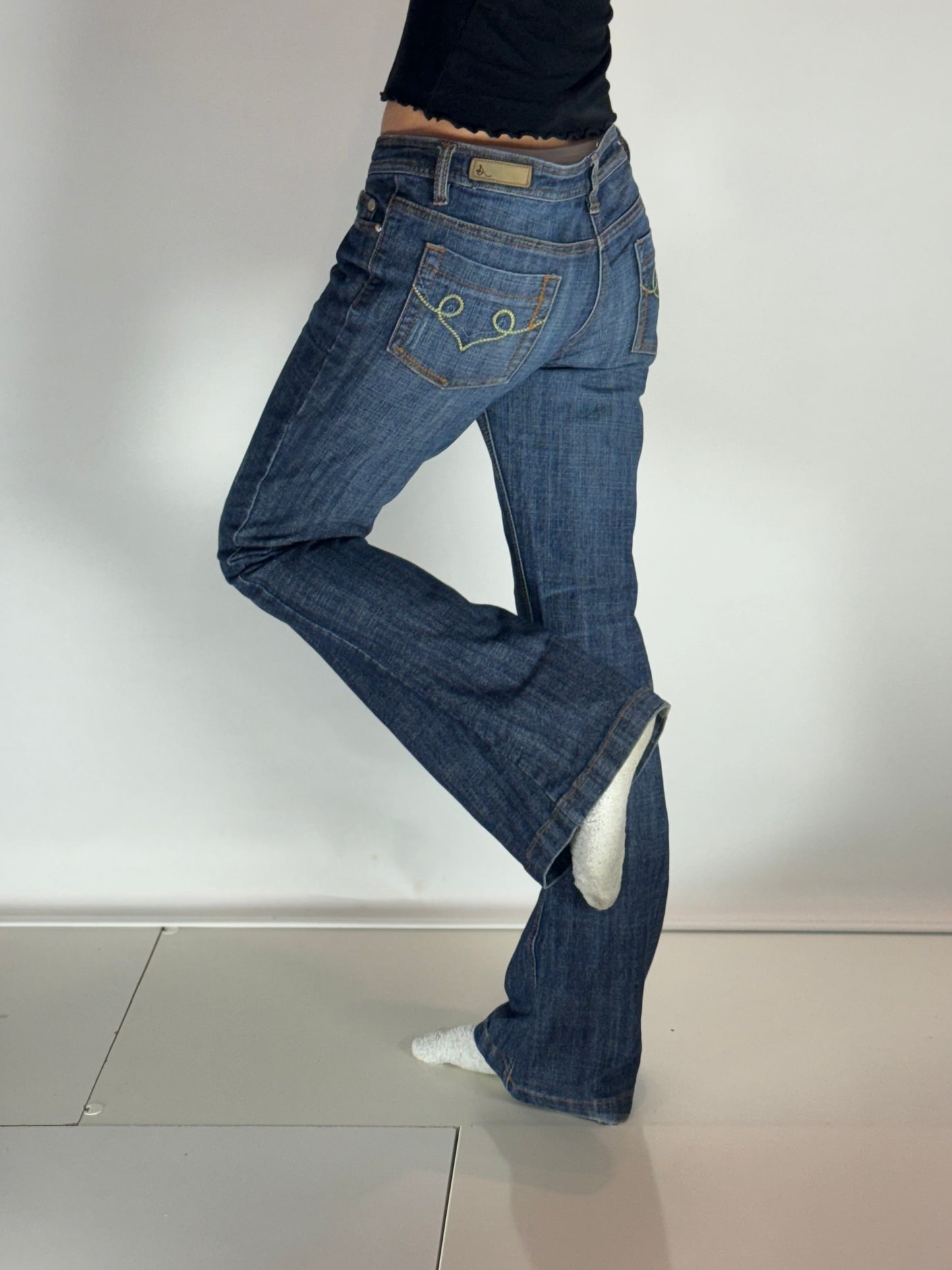 Lågmidjade jeans–stl: S