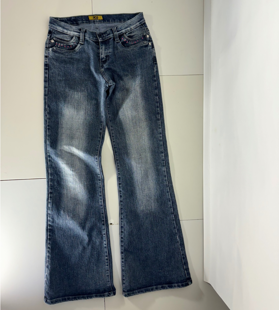 Utsvängda jeans–stl: S