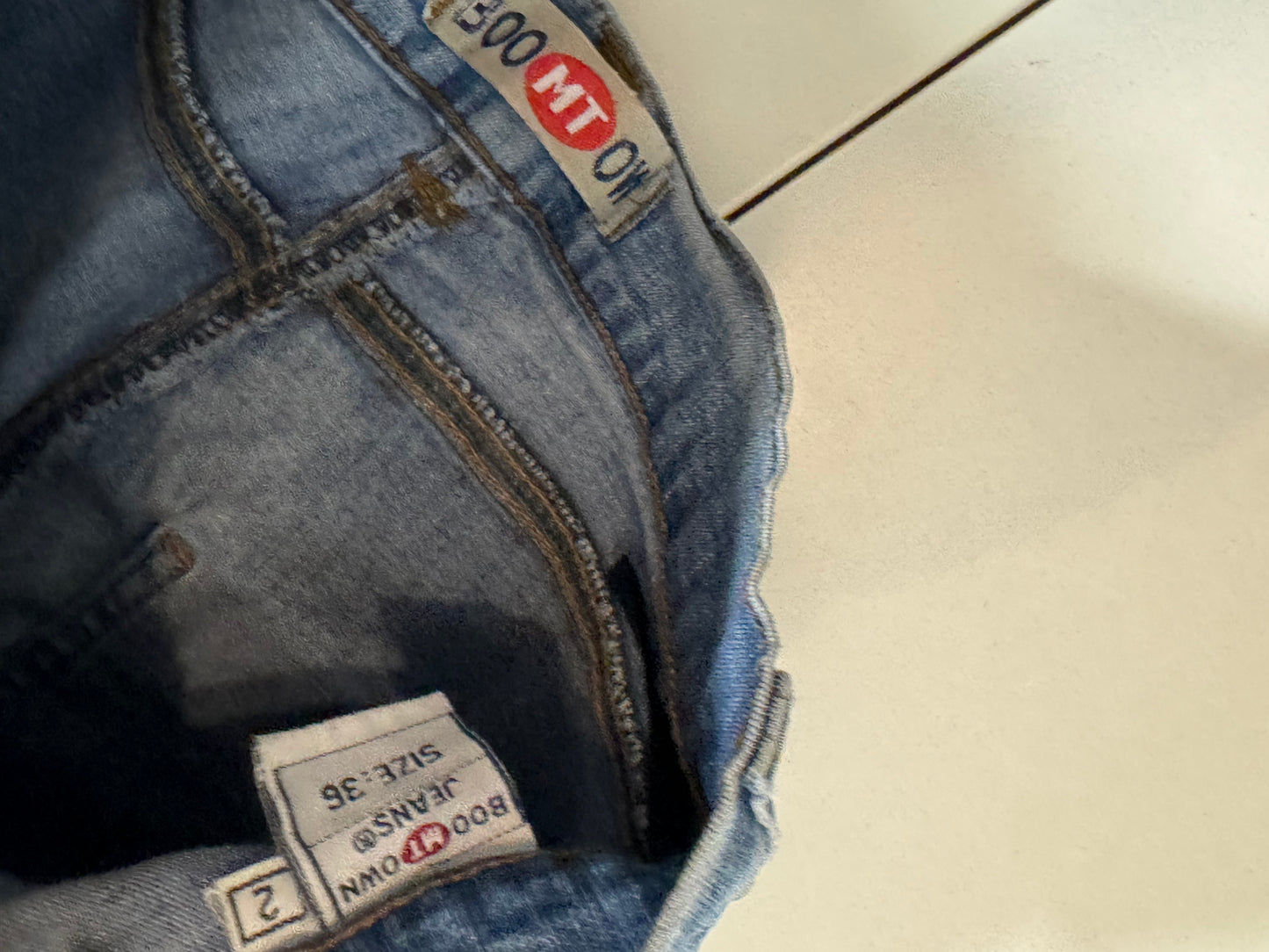 Utsvängda jeans stl: XS