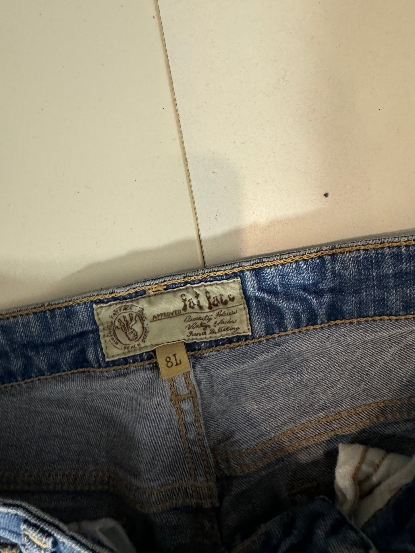 Utsvängda jeans stl: XS