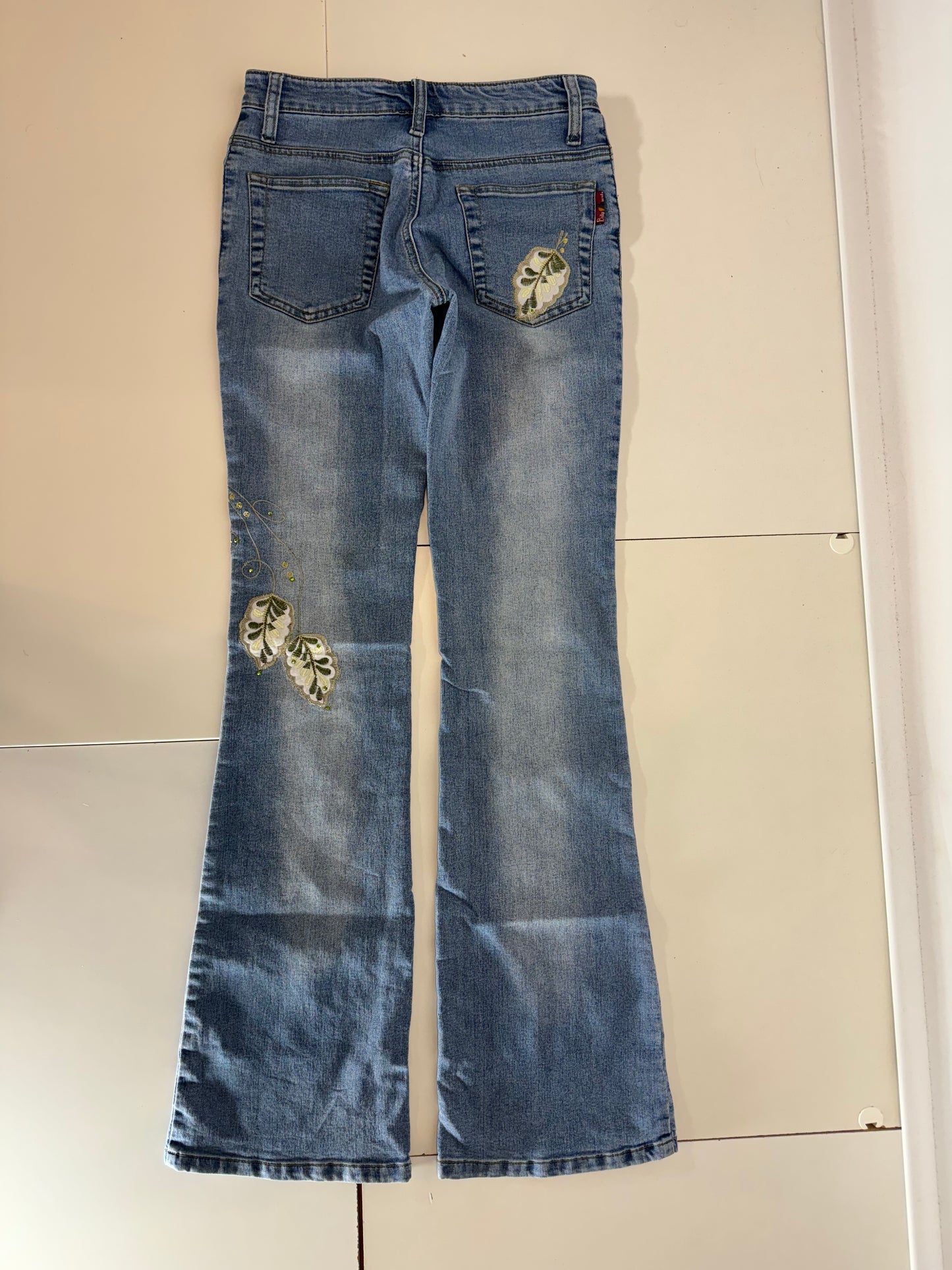 Utsvängda jeans stl: XS