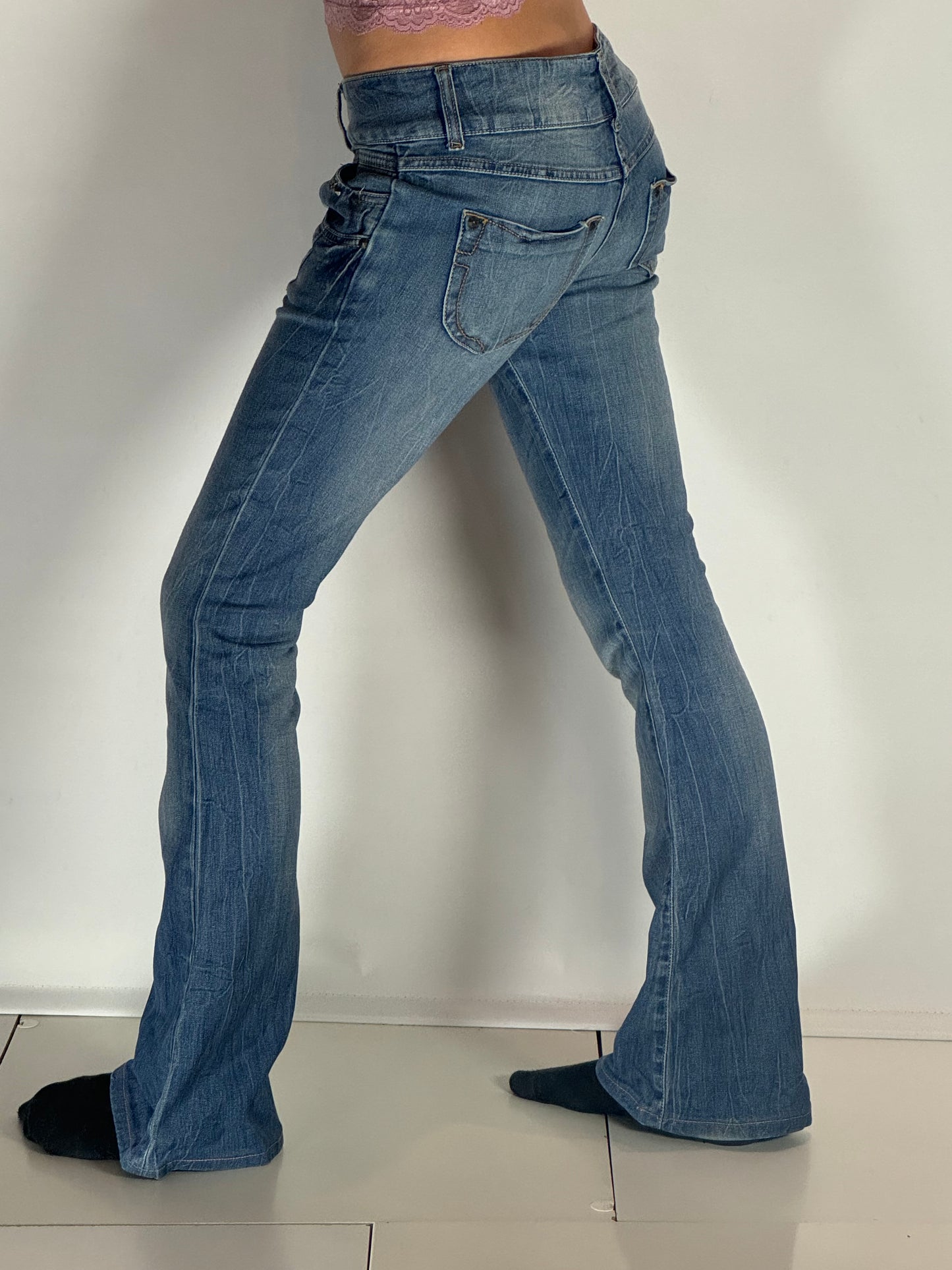 Lågmidjade jeans–stl: S