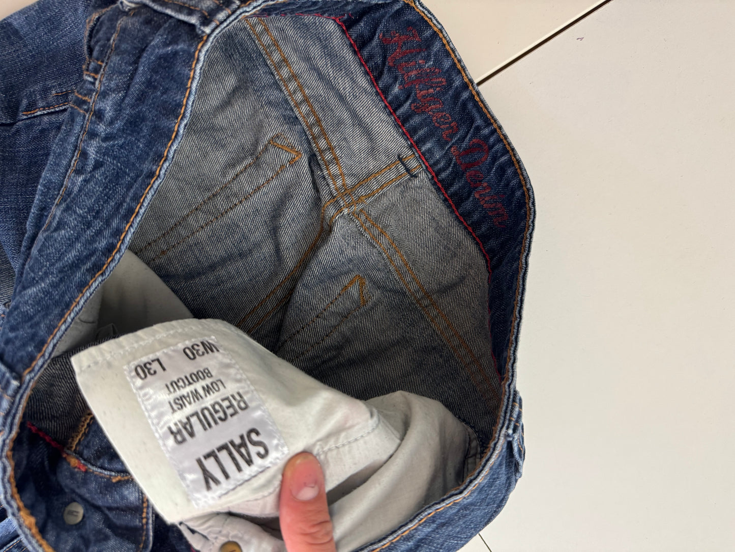 Lågmidjade jeans–stl: M