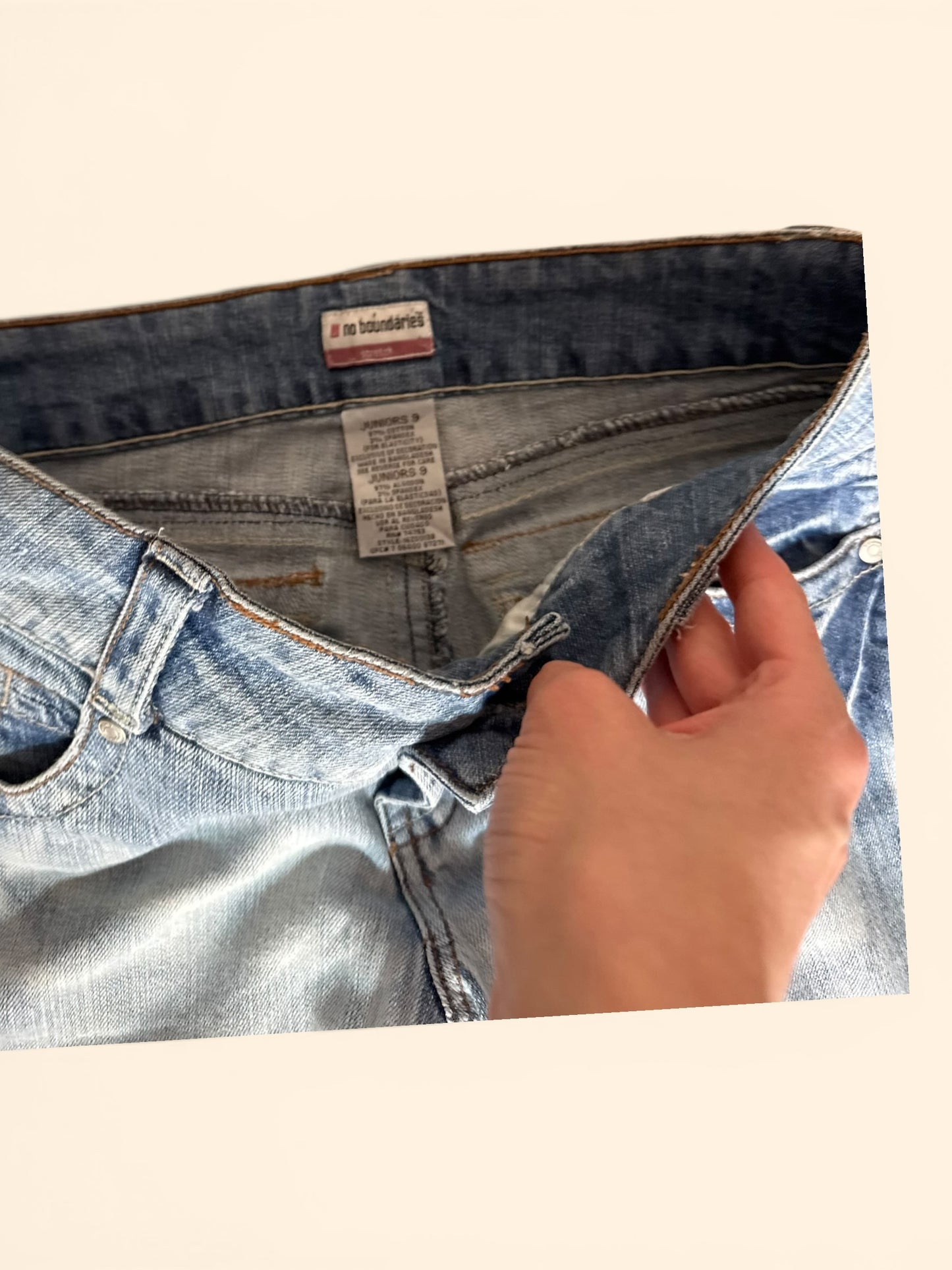Utsvängda jeans stl: S