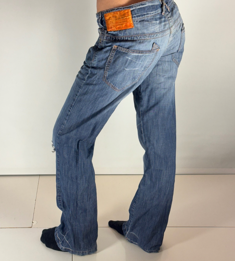 Lågmidjade jeans–stl: M
