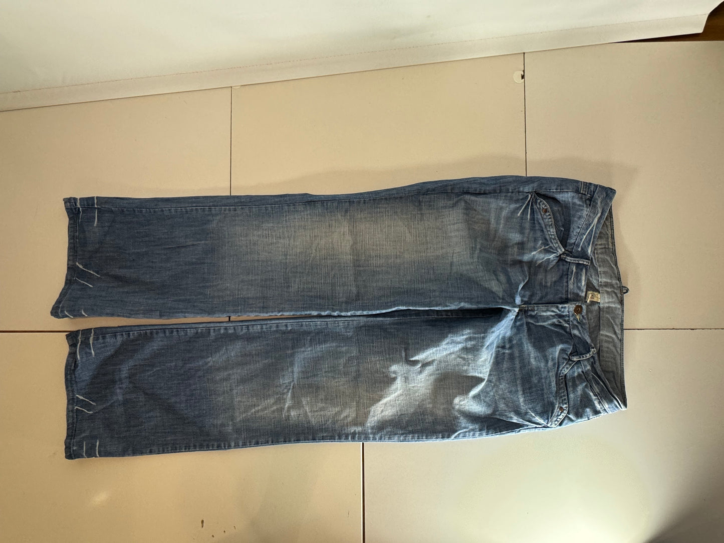 Lågmidjade jeans–stl: M