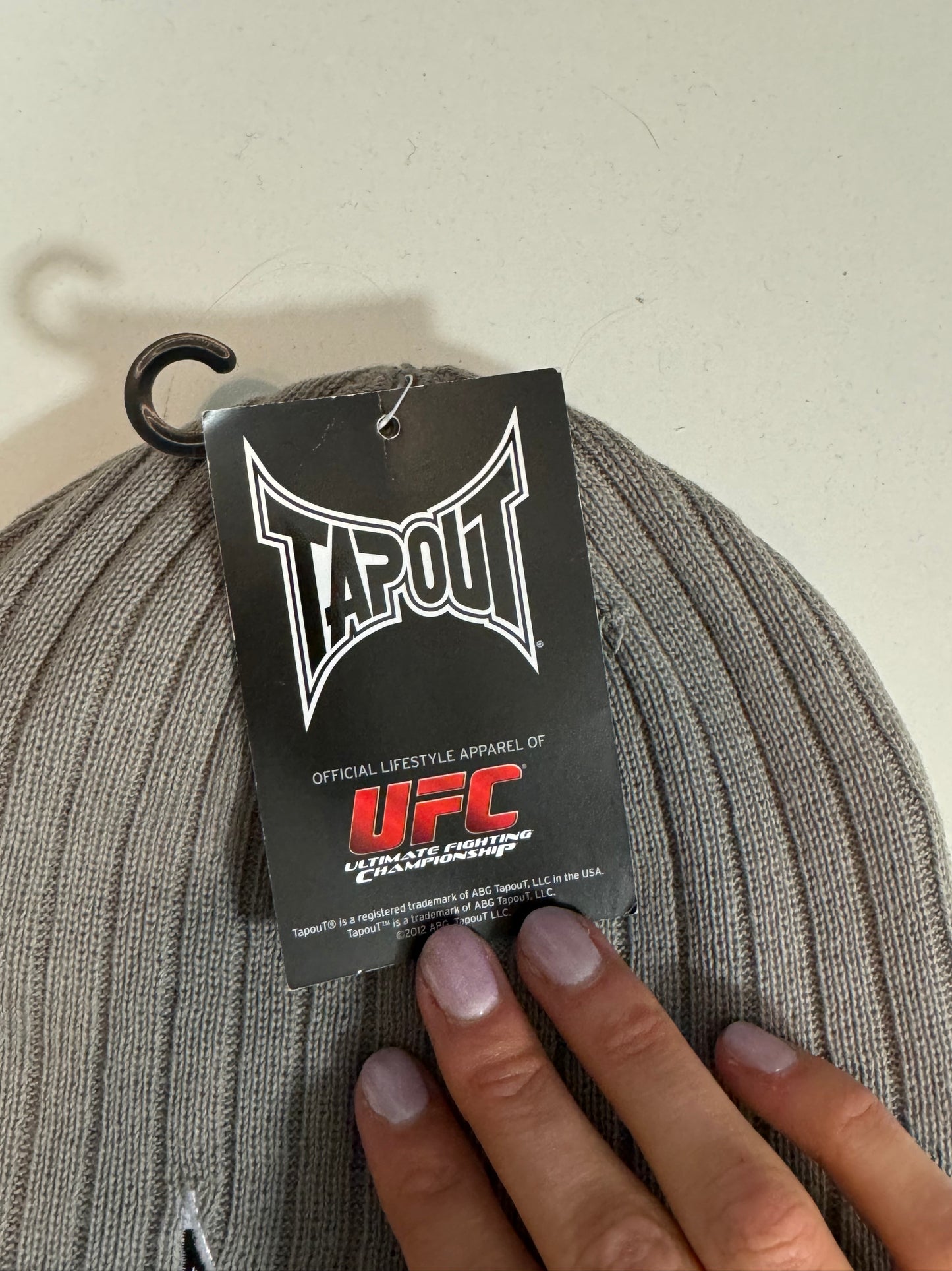 Tapout beanie