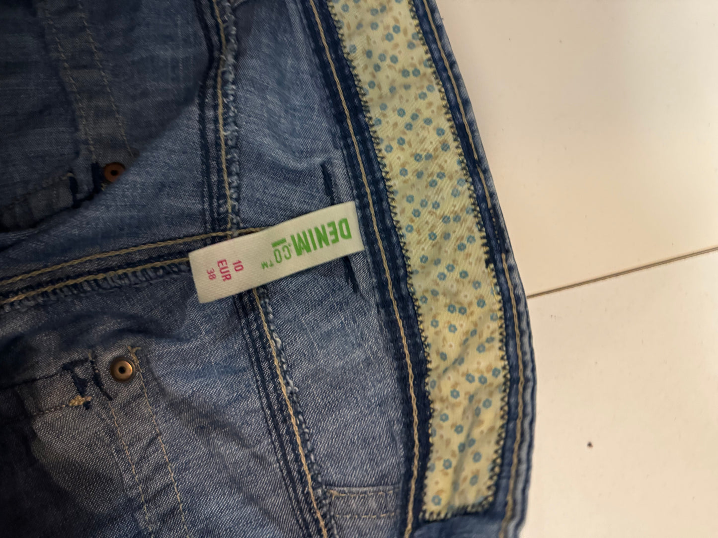 Lågmidjade jeans stl: M