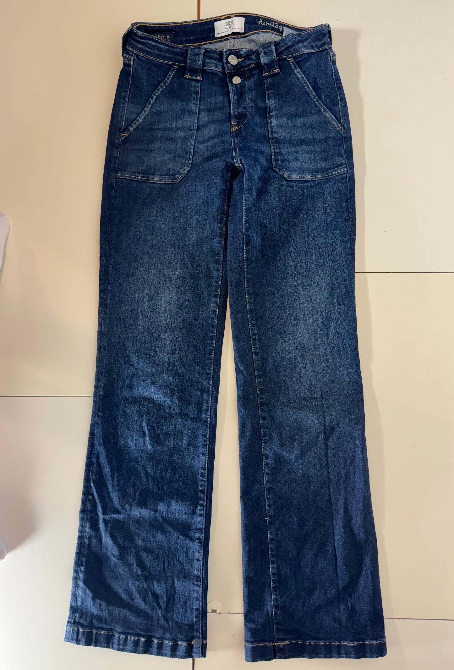 Utsvängda jeans stl: XS