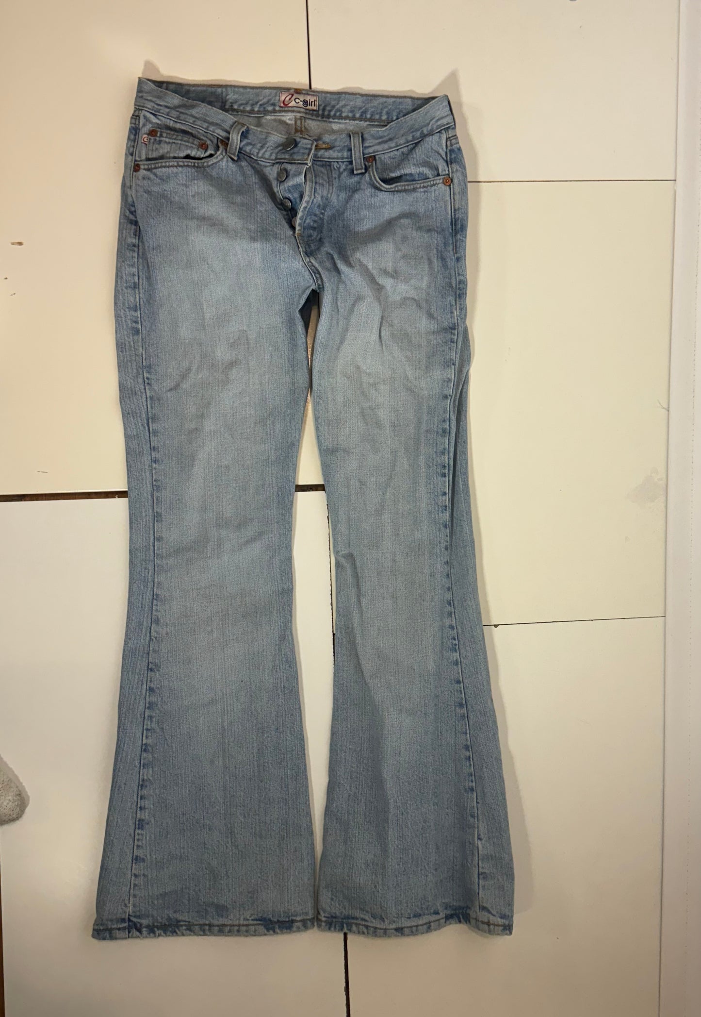 Utsvängda jeans stl: S
