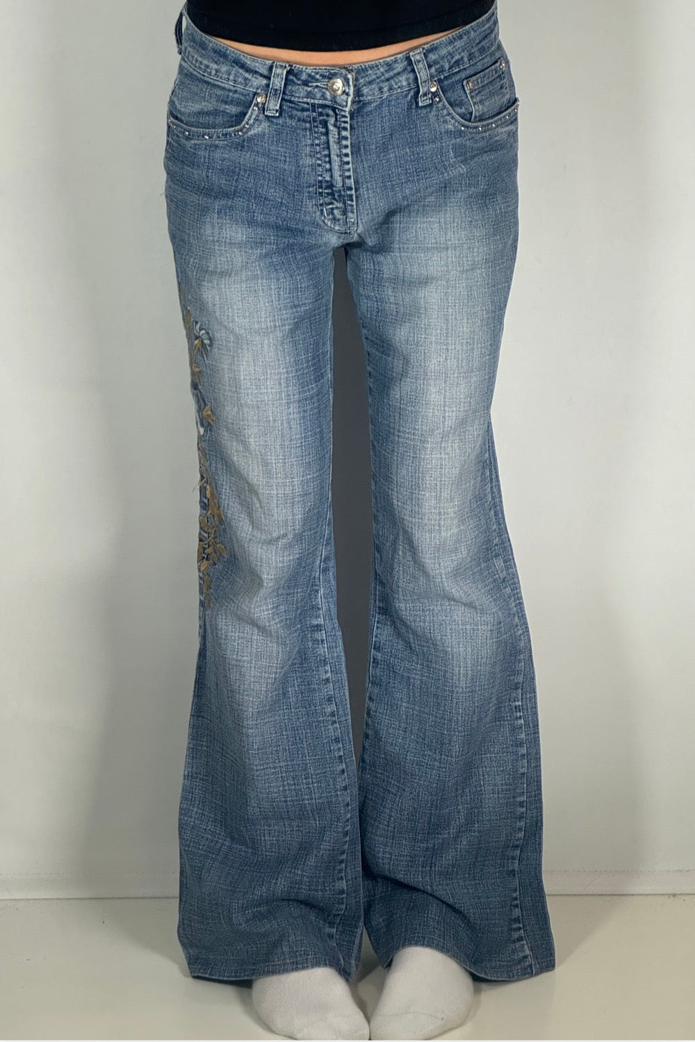 Utsvängda jeans stl: S/M