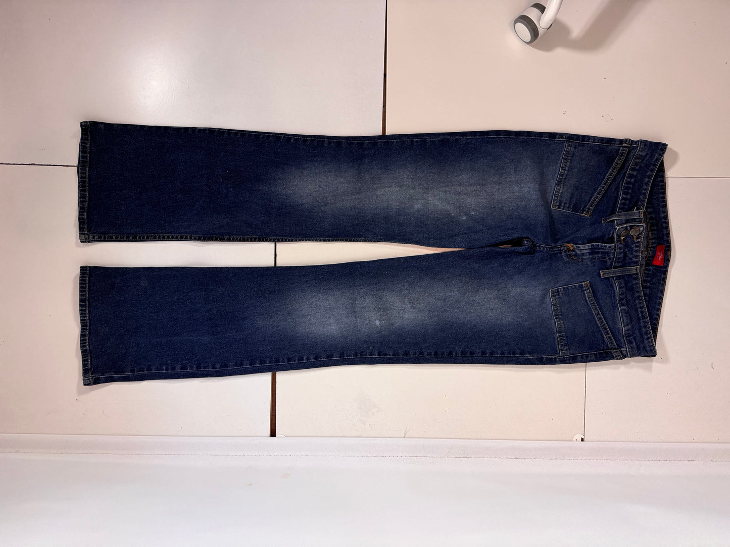Utsvängda jeans stl: S