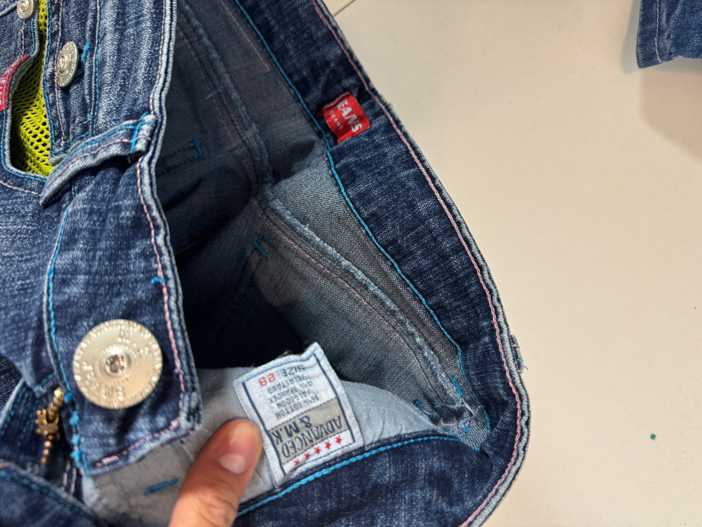 Utsvängda jeans stl: S/M
